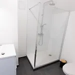 Near The Magic 6 Persons Apartment, 1 -minute Walk To Christmas Market! *