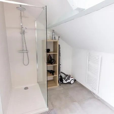 Apartment Near The Magic 6 Persons Apartment, 1 -minute Walk To Christmas Market! *