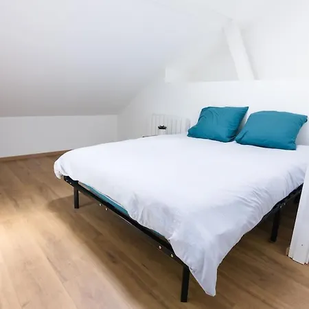 Near The Magic 6 Persons Apartment, 1 -minute Walk To Christmas Market! Apartment *