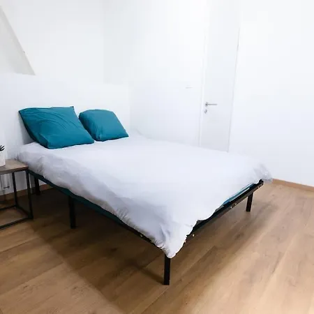 Apartamento Near The Magic 6 Persons Apartment, 1 -minute Walk To Christmas Market! *