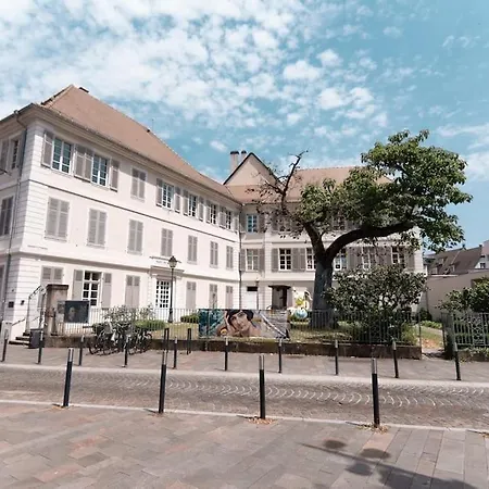 Near The Magic 6 Persons Apartment, 1 -minute Walk To Christmas Market! Apartment Mulhouse
