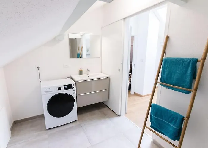 Apartamento Near The Magic 6 Persons Apartment, 1 -minute Walk To Christmas Market!