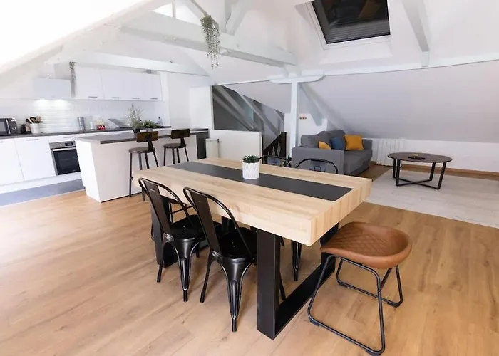 Near The Magic 6 Persons Apartment, 1 -minute Walk To Christmas Market! * Mulhouse